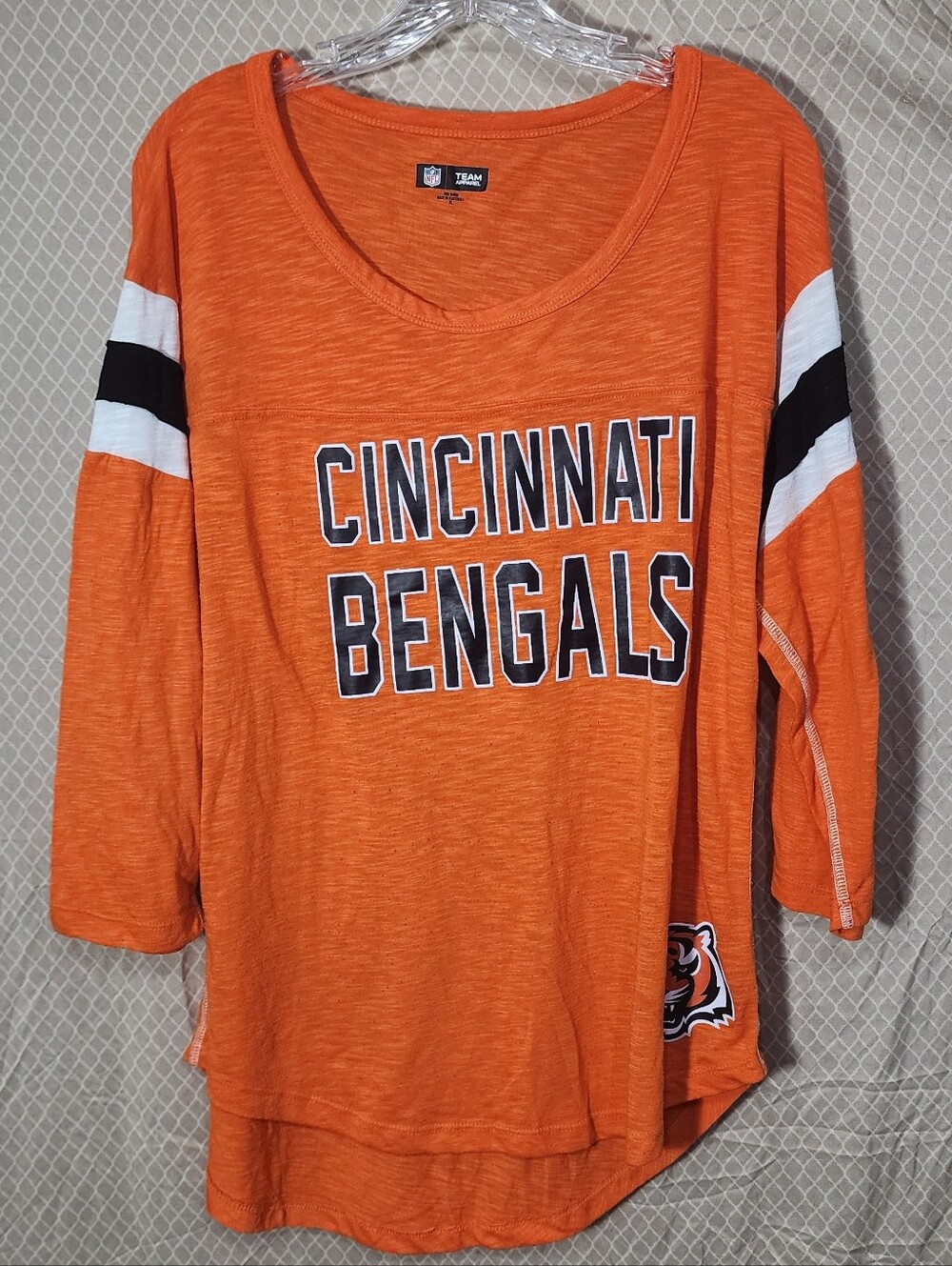 NFL Team Apparel Cincinnati Bengals 3/4 Sleeve Lightweight Tshirt Women's XL